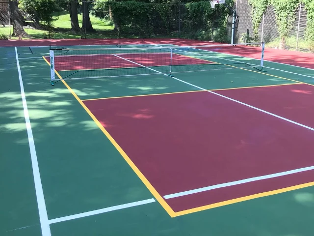 Tennis court in Cincinnati converted to pickleball court